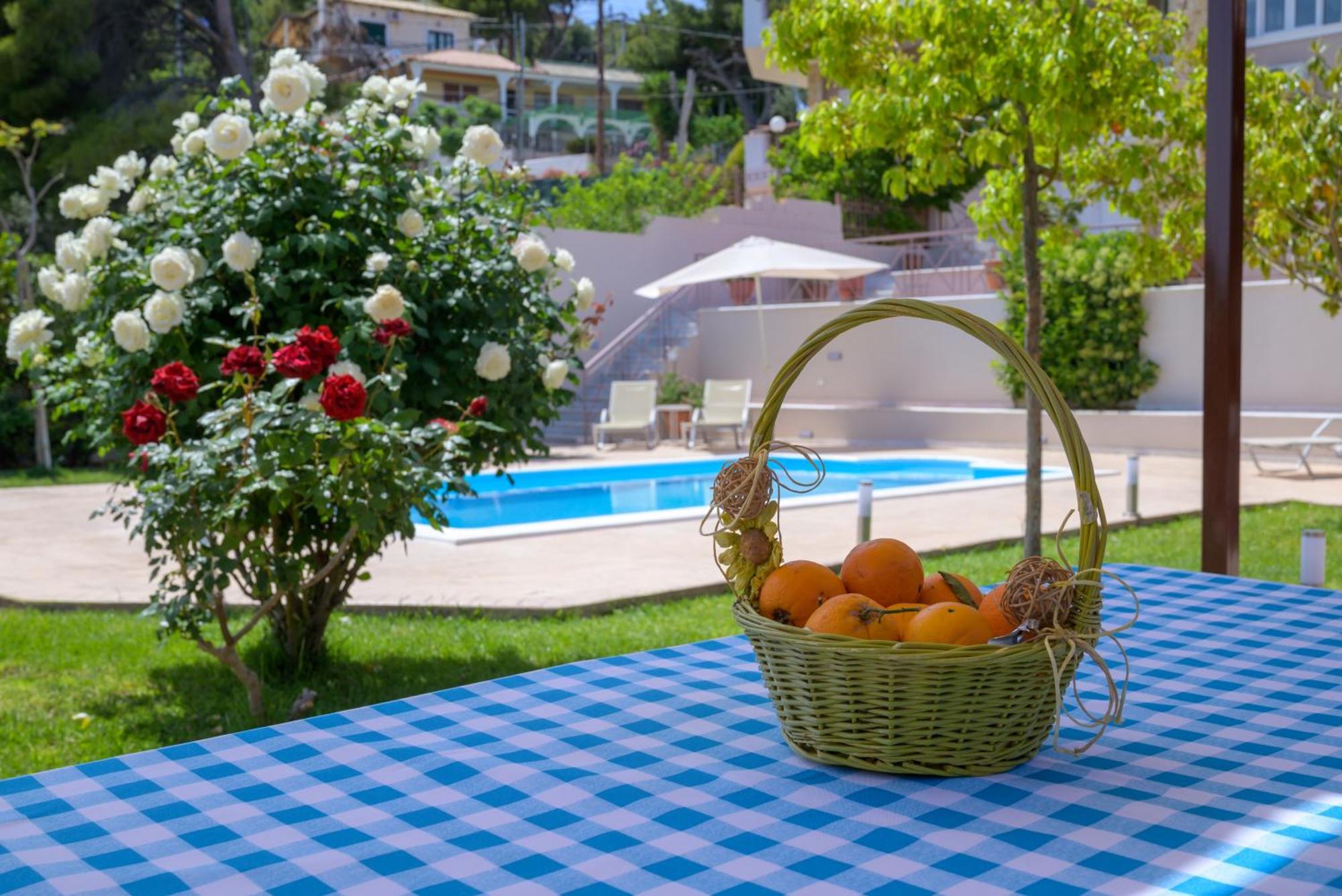 Вилла Artemis Riviera Экстерьер фото