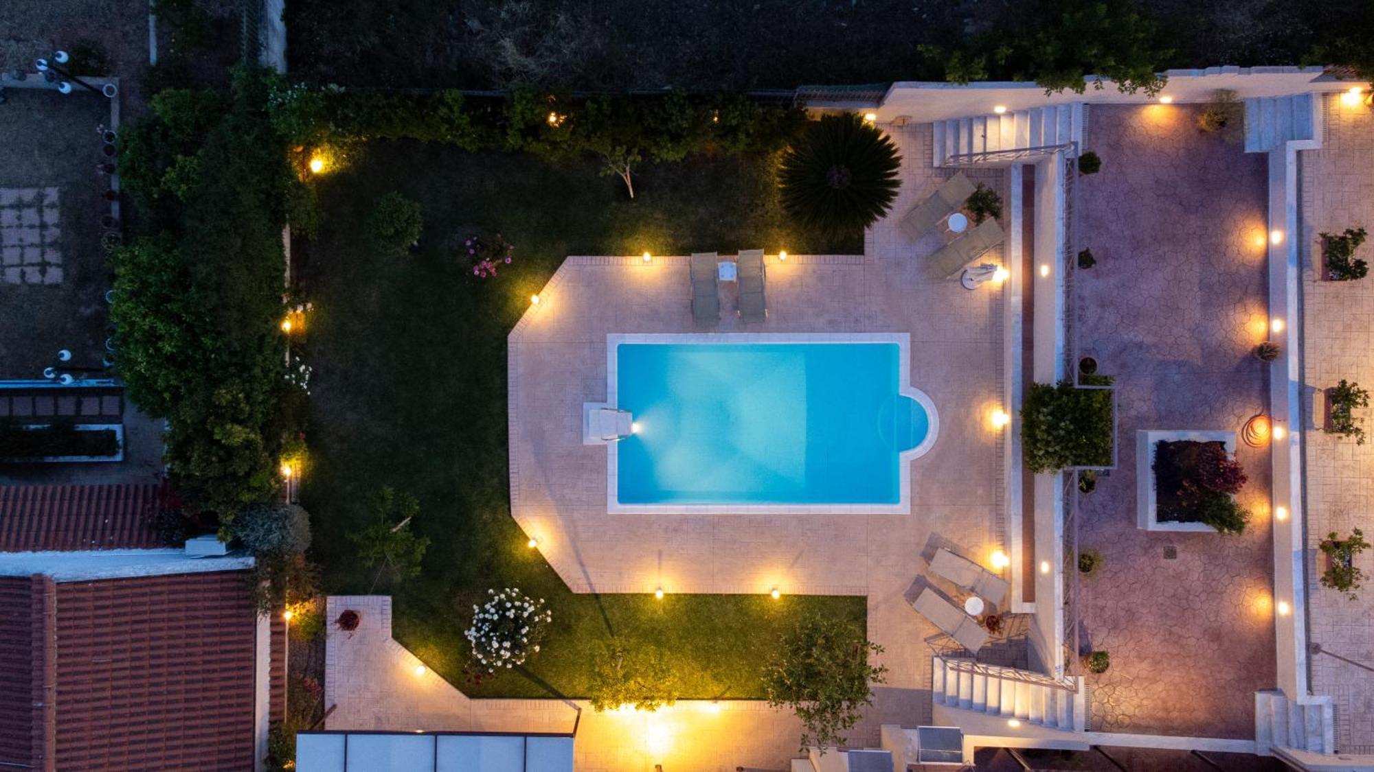 Вилла Artemis Riviera Экстерьер фото